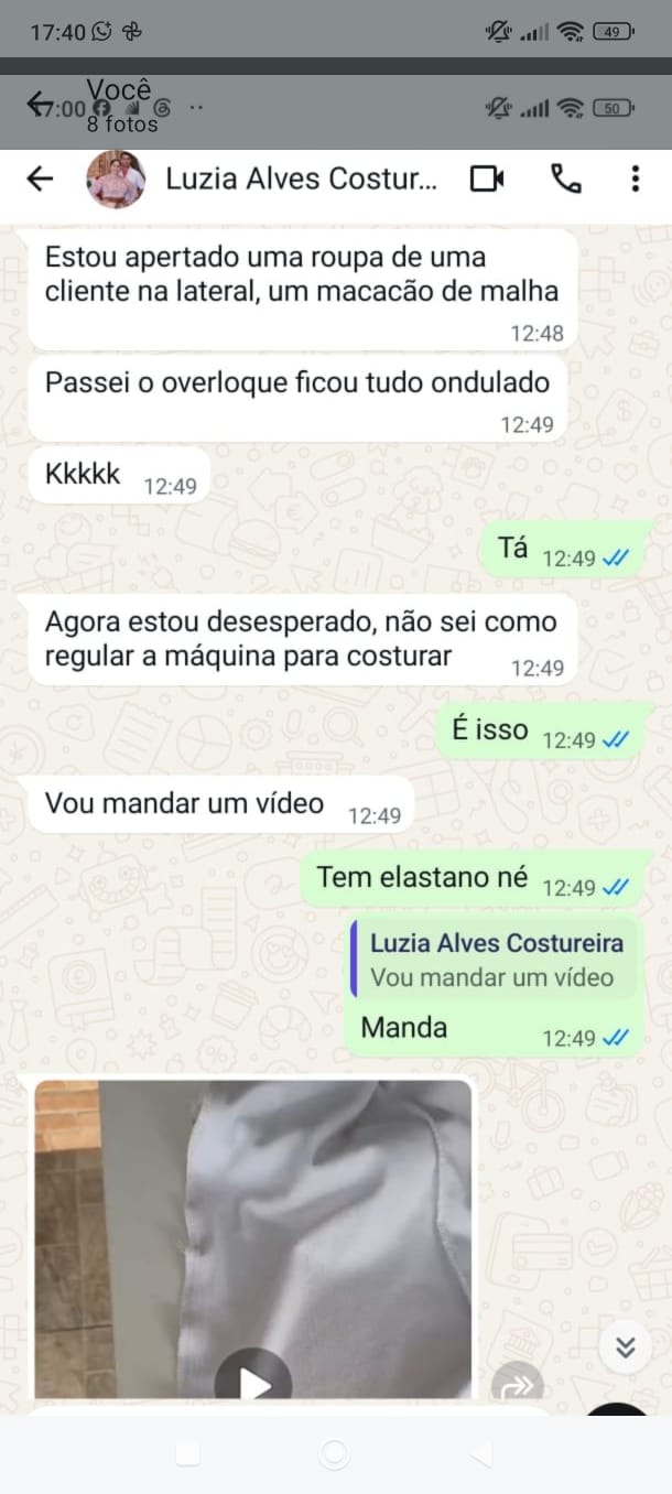 Print de conversa no WhatsApp: costureira relata que a overlock ficou ondulando o tecido e não sabia regular a máquina